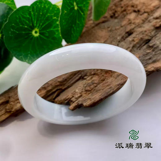 派瑞翡翠 翡翠手镯 糯种 浅绿白 商品图0