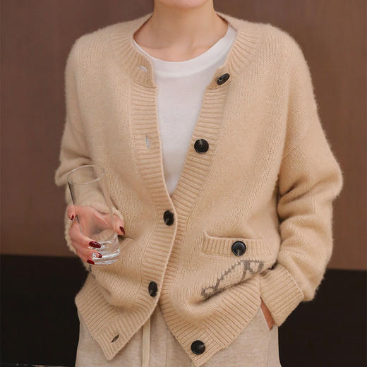 【预售7天】良木礼山羊绒圆领开衫（1476F） 商品图1