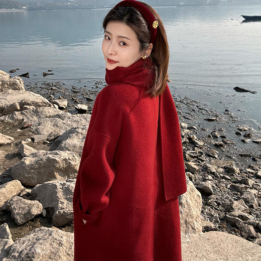 【特价不退换】【预售7天/长款】良木礼山羊绒大衣（围巾）(D11105) 商品图0