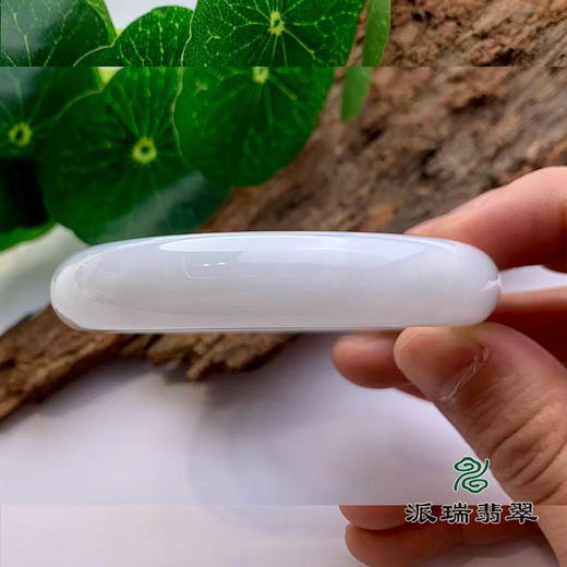 派瑞翡翠 翡翠手镯 糯种 浅绿白 商品图3