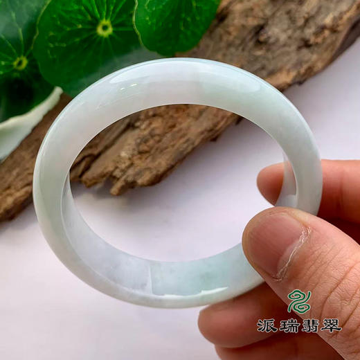 派瑞翡翠 翡翠手镯 糯种 绿色 商品图3