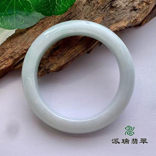 派瑞翡翠 翡翠手镯 糯种 浅绿 商品图1