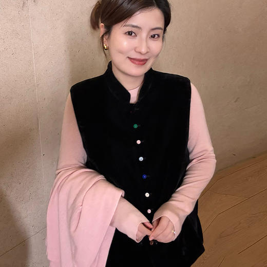 【预售七天】良木礼彩扣马甲（1769） 商品图1