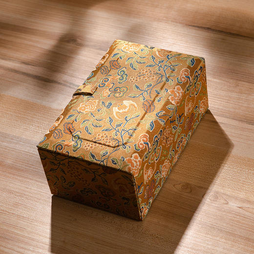 绝种老乌木制小赏瓶 商品图1