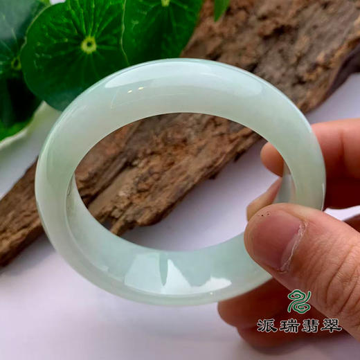 派瑞翡翠 翡翠手镯 糯种 绿色 商品图3