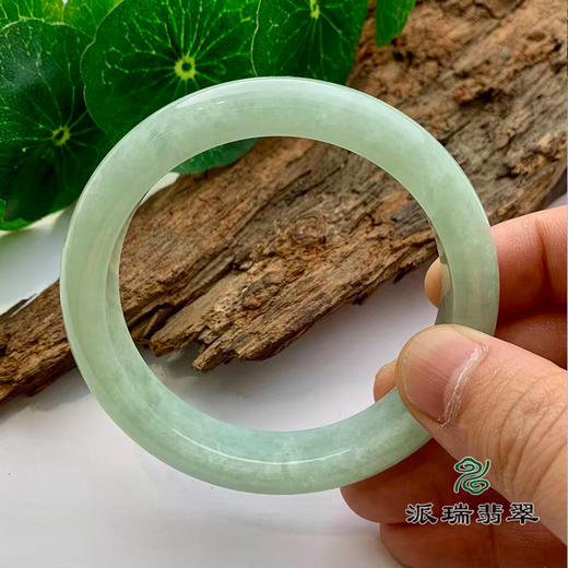 派瑞翡翠 翡翠手镯 糯种 绿色 商品图1