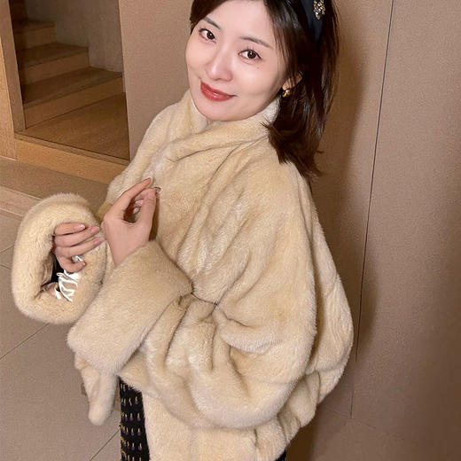 【预售7天】良木礼水貂外套(3328F) 商品图4