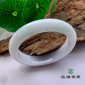 派瑞翡翠 翡翠手镯 糯种 浅绿