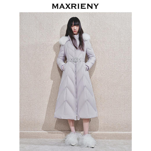 玛克门店发货：MAXRIENY亮片收腰羽绒服(货号:MC85DC764) 商品图0