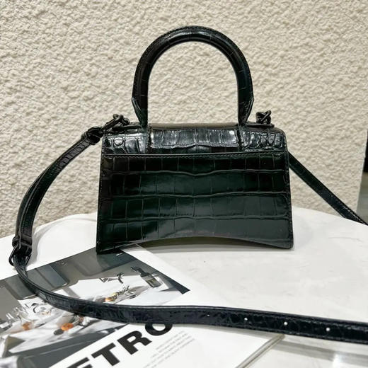 巴黎世家 Hourglass xs 黑色 鳄鱼压纹牛皮 沙漏包 商品图1