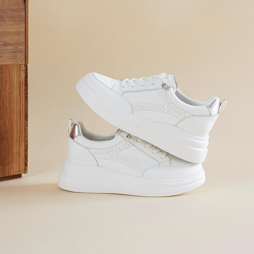 【牛皮革】西村名物2026年春季新款超轻厚底防滑显高舒适百搭小白鞋板鞋T26AM17781 商品图4