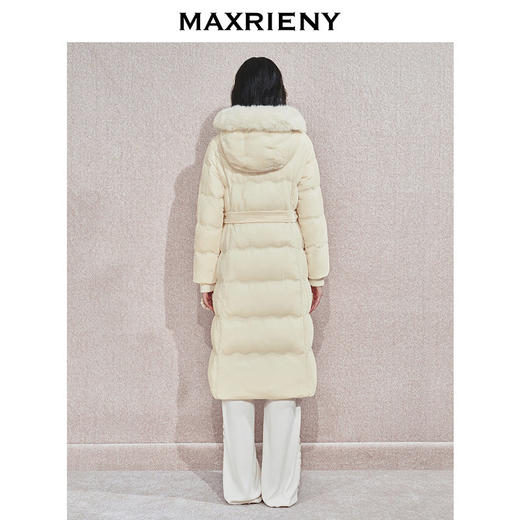 玛克门店发货：新中式刺绣丝绒米白色羽绒服(货号:MC85DC514) 商品图2