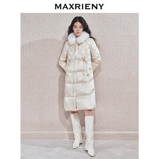 玛克门店发货：MAXRIENY精致日常感醋纤收腰羽绒(货号:MC85DC755) 商品图1