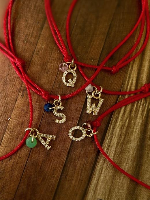 SpoiledBrat Jewelry 18K金钻石字母幸运红绳手链 商品图1