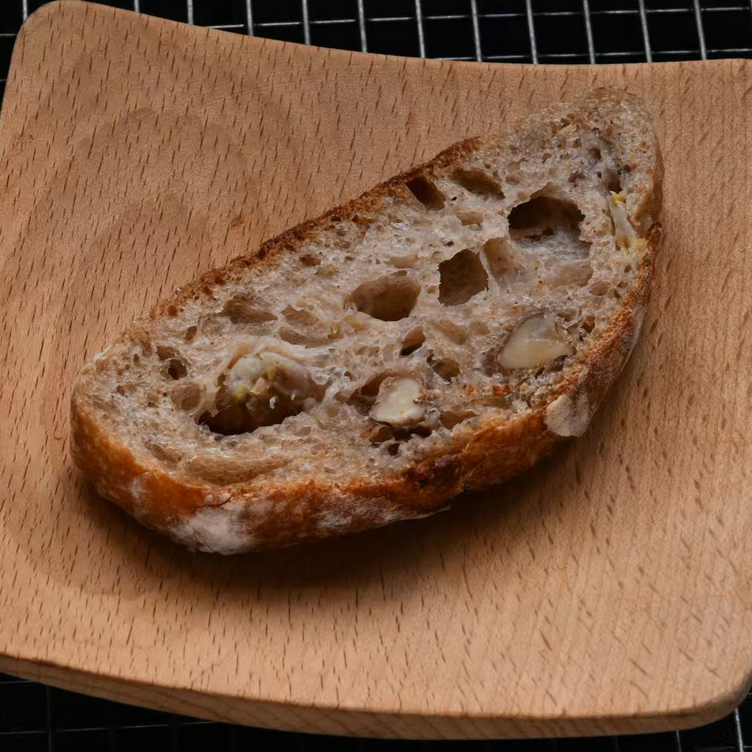 黑麦面包切片试吃