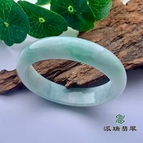 派瑞翡翠 翡翠手镯 糯种 绿色