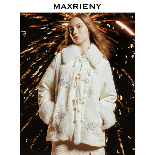 玛克门店发货：MAXRIENY华丽新国风羽绒服(货号:MC88DC780) 商品图1