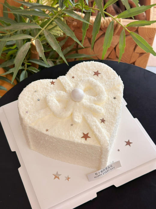 毛茸茸的爱心蛋糕（星星不可食用） 商品图0