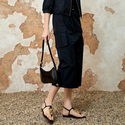 EITIE爱特爱舒适直筒抽绳松紧腰休闲显瘦半身裙春季新款8106811 商品图7