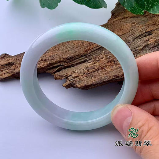 派瑞翡翠 翡翠手镯 糯种 绿色 商品图1