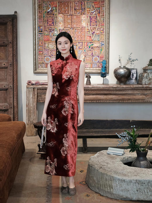 盛唐牡丹 | 金银瑞兽酒红色丝绒旗袍裙 商品图1