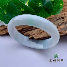 派瑞翡翠 翡翠手镯 糯种 绿色