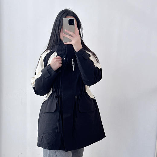 冲锋衣羽绒服欧洲站秋冬长款束腰宽松黑白拼色风衣外套 商品图3