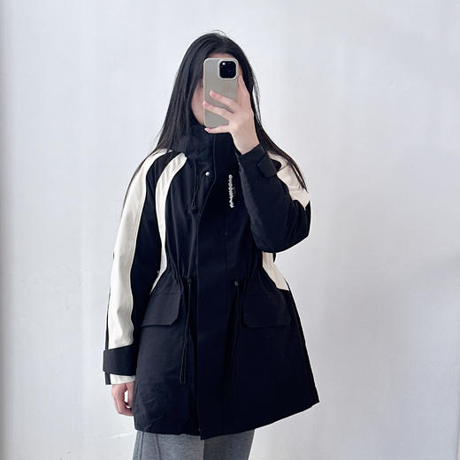 冲锋衣羽绒服欧洲站秋冬长款束腰宽松黑白拼色风衣外套 商品图4