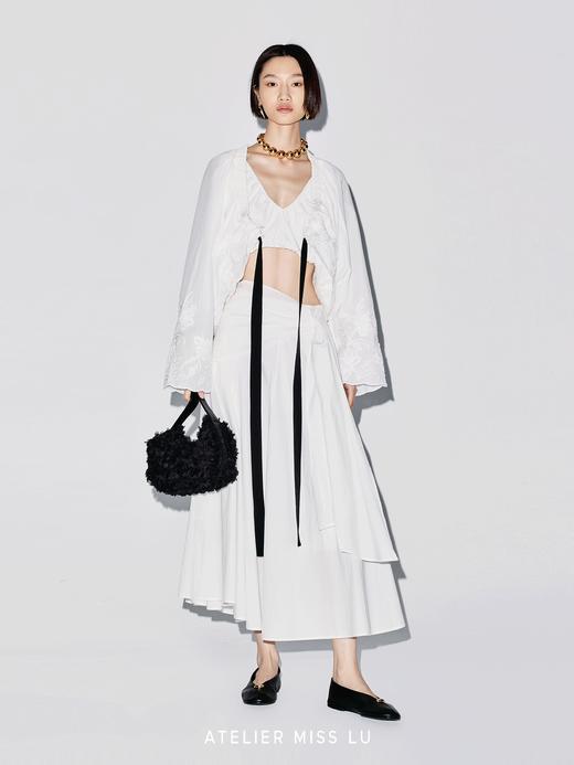 【野天鹅】重工立体花瓣肌理饭盒手提包 商品图3