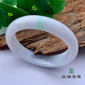 派瑞翡翠 翡翠手镯 糯种 绿色