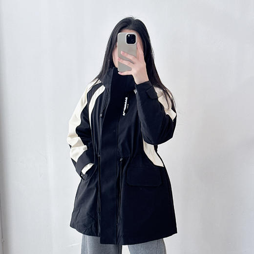 冲锋衣羽绒服欧洲站秋冬长款束腰宽松黑白拼色风衣外套 商品图2