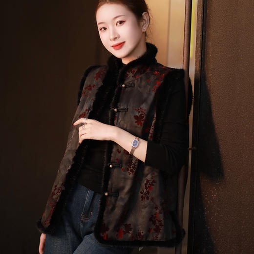 【特价不退不换】良木礼桑蚕丝水貂马甲（3451） 商品图1