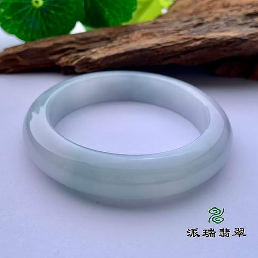 派瑞翡翠 翡翠手镯 糯种 绿色 商品图3