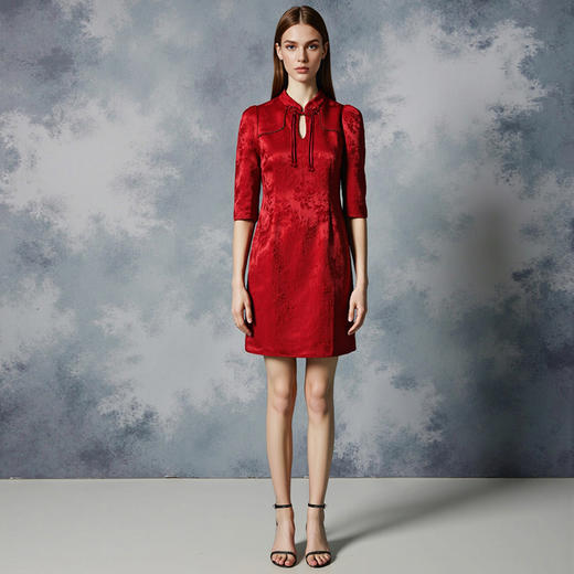 EITIE爱特爱气质新中式立领盘扣修身显瘦礼服连衣裙春季新款8177801 商品图1