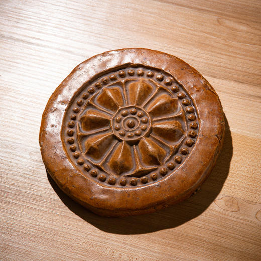 南北朝带釉莲花瓦当制砚 商品图2