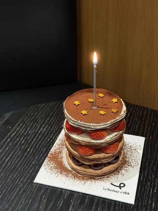 草莓车厘子巧克力千层蛋糕 商品图0