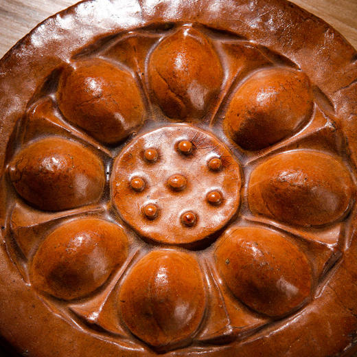 南北朝带釉莲花瓦当制砚 商品图3