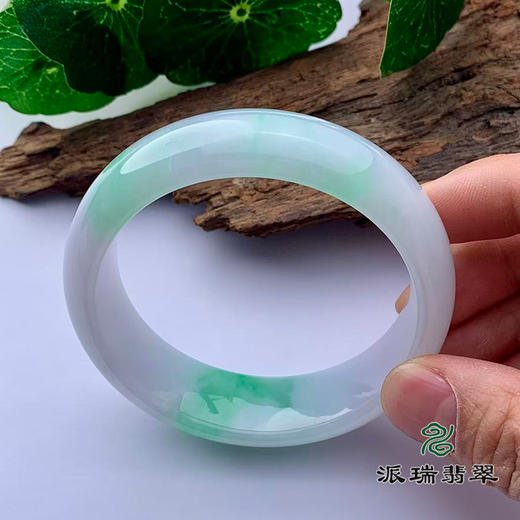 派瑞翡翠 翡翠手镯 糯种 绿色 商品图3