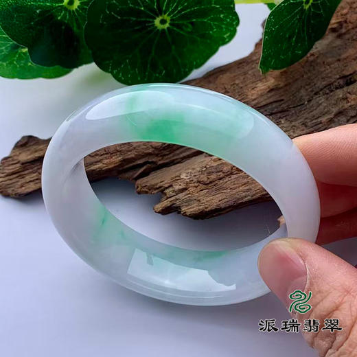 派瑞翡翠 翡翠手镯 糯种 绿色 商品图1
