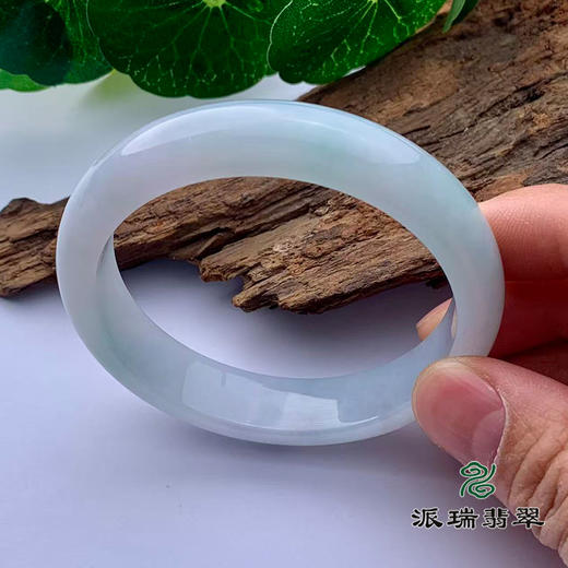 派瑞翡翠 翡翠手镯 糯种 绿色 商品图1