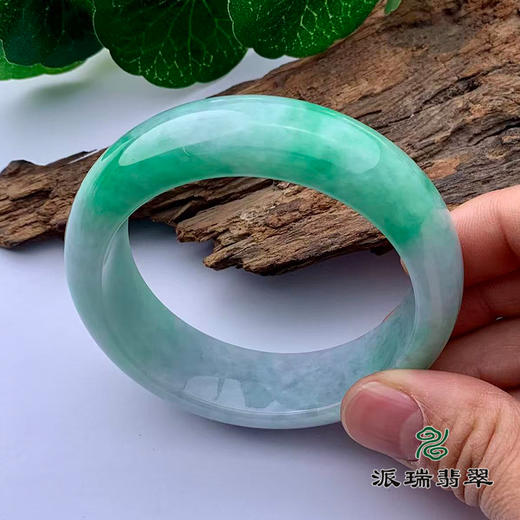 派瑞翡翠 翡翠手镯 糯种 绿色 商品图3