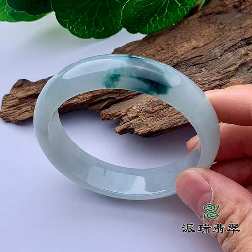 派瑞翡翠 翡翠手镯 糯种 绿色飘花 商品图3