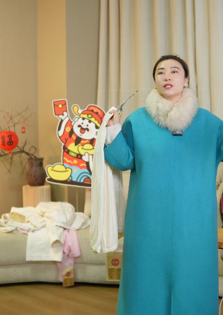 【抖音专属】毛毛领(25815016杏白色） 商品图0