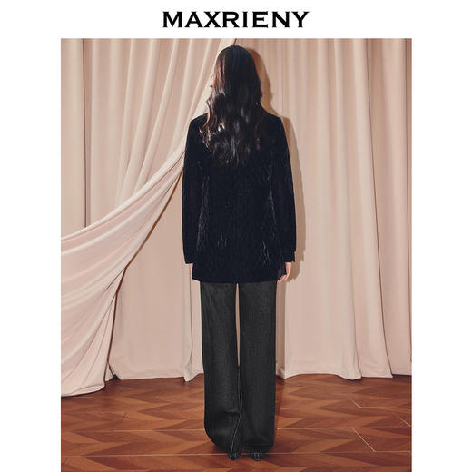 天虹发货：MAXRIENY法式复古丝绒收腰X型外套赫本风25冬款小香风气质感棉服(货号:MS86CP505) 商品图3