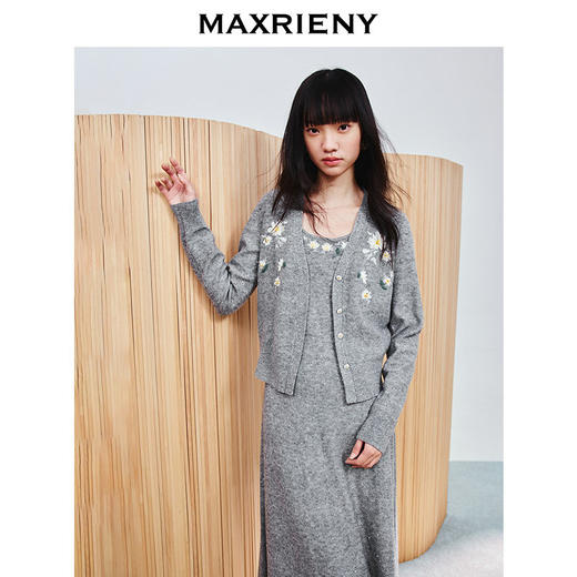 玛克门店发货：MAXRIENY精致优雅复古绣花钉珠针织外套(货号:MC86JA035) 商品图2
