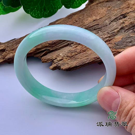 派瑞翡翠 翡翠手镯 糯种 绿色 商品图1