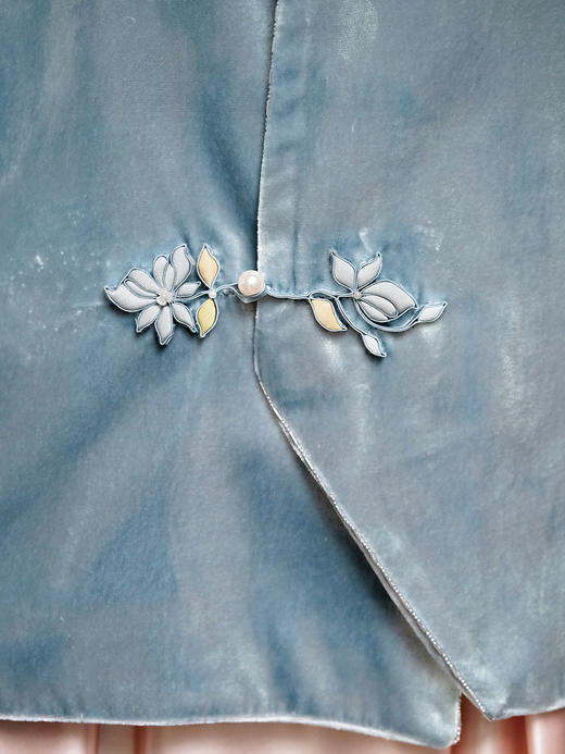 盛唐牡丹 | 蓝灰色丝绒手推绣偏襟外套 商品图4