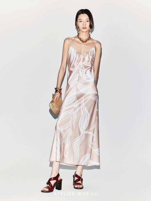 【雨后薄雾】品牌定染印花露背吊带连衣裙 商品图2