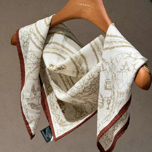 【不退不换】【预售7天】良木礼羊毛丝巾（Q2584142） 商品图0