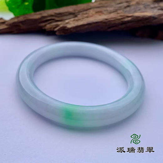 派瑞翡翠 翡翠手镯 糯种 绿色 商品图3